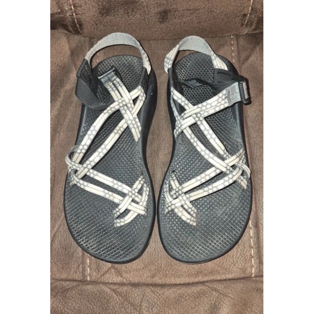 Women's Chacos Size 10